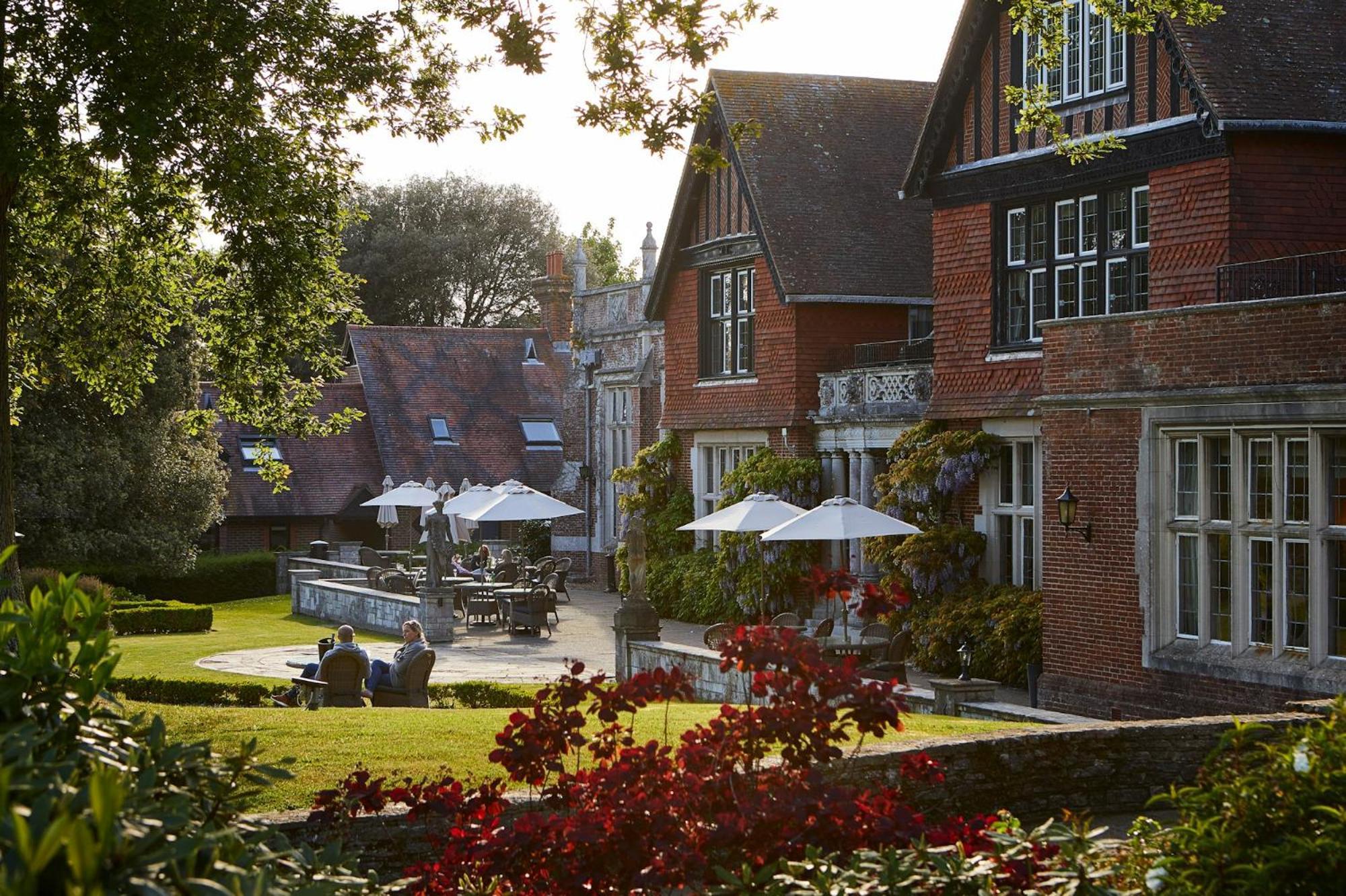Macdonald Elmers Court Hotel Lymington Esterno foto